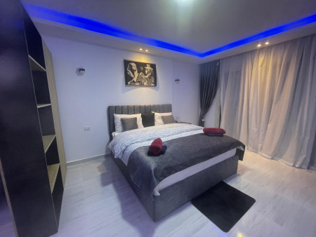 Apartmán VIP 80m2 + terasa 20 m2 s výhledem na bazén pro 2 až 6 osob