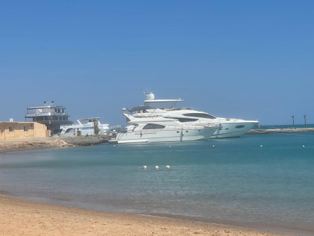 Apartmán VIP 80m2 + terasa 20 m2 s výhledem na bazén pro 2 až 6 osob