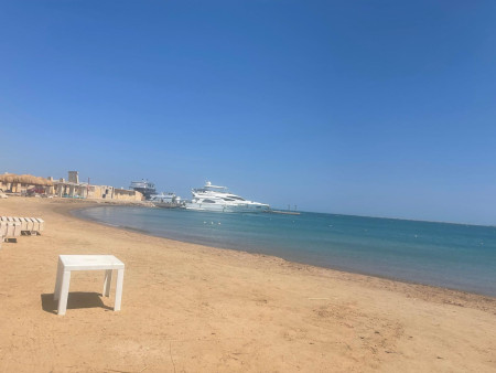 Apartmán VIP 80m2 + terasa 20 m2 s výhledem na bazén pro 2 až 6 osob